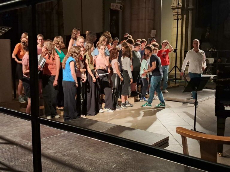 20250801192440_Lyli_3da8d17d6a_e8c7753826a30981_1000018300_1920x1440